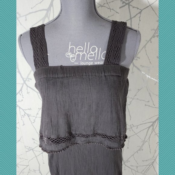 Charli Gray Crinkle Fabric Tiered Sleeveless Maxi Dress - Picture 2 of 5